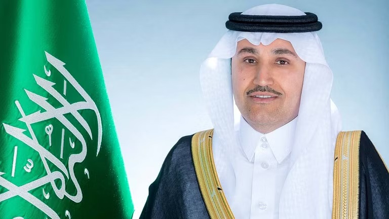 وزير النقل.. استراتيجية الطرق ستسهم في تعزيز مستويات سلامة وجودة القطاع بالمملكة (التفاصيل)