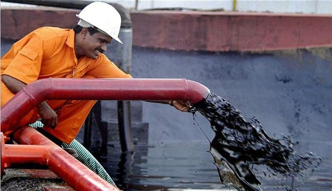 اكتشاف أكبر  بئر نفطي في العالم بهذه الدولة ينتج ملايين البراميل النفطية ستصبح أغنى من السعودية