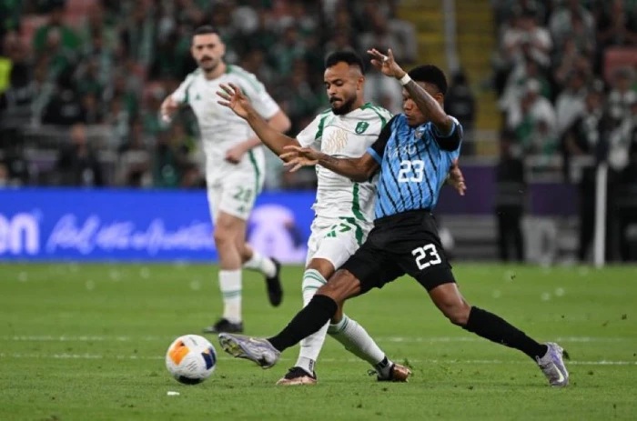 الأهلي يفوز على كاواساكي الياباني بهدفين ويتوج بدوري أبطال آسيا للنخبة للمرة الأولى في تاريخه