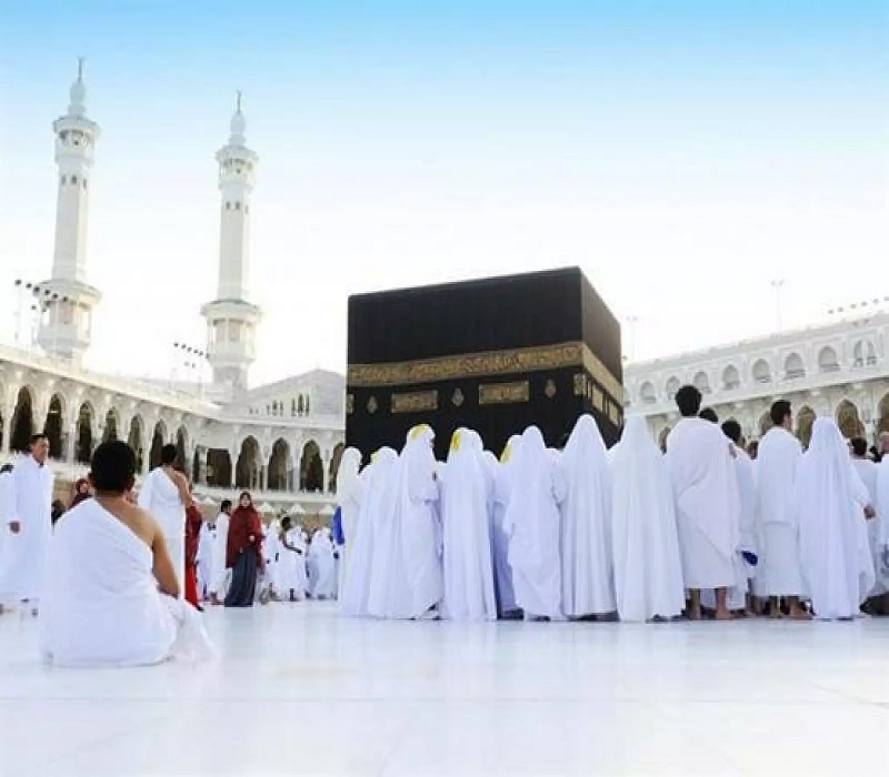 خطورة كبيرة.. 100 ألف ريال غرامة لمن ينقل حاملي تأشيرات الزيارة إلى المشاعر المقدسة