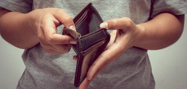 6 عادات سيئة تمنع الرزق إذا فعلتها ستظل فقير طيلة حياتك.. تجنبها فورا.!!