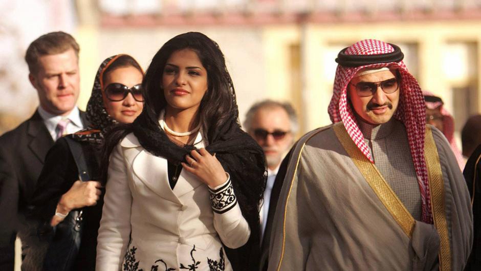 اول ضهور لزوجة الوليد بن طلال اشعلت مواقع التواصل بجمالها الشديد.. جمالها فاق كل التوقعات