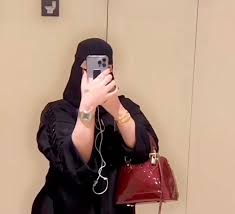 بدون ذرة خجل .. مشهورة سعودية تكشف تعرضها لموقف صادم ومقزز خلال النظرة الشرعية