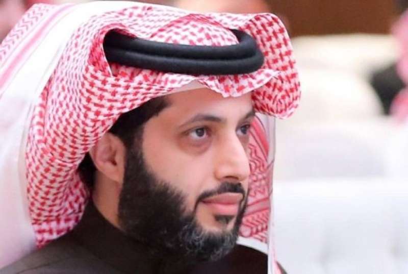 تركي آل الشيخ يمنح شاب مسلم  3 مليون ريال سعودي .. لن تصدق ما هي جنسية الشاب وماذا فعل ؟