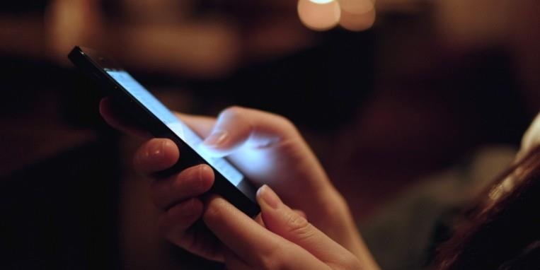 احذفها فورا.. 15 تطبيقا خطيرا تسبب ضررا للهواتف الذكية