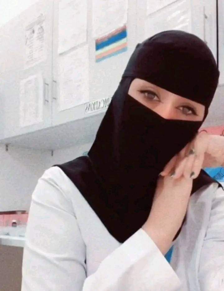 دون مساحيق أو مكياج .. طبيبة سعودية تخطف قلب أمير ويعرض مليون دولار مهرا لها فكان الرد الصادم
