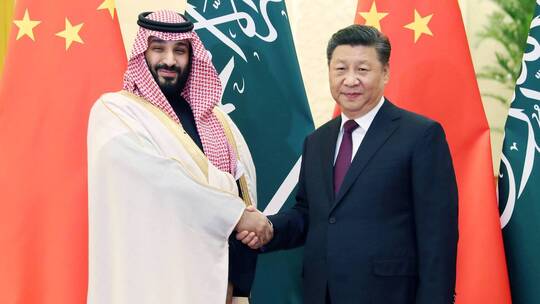 السعودية توجه ضربة قاضية للبيت الأبيض وتتخلى عن الدولار وتستبدله بالعملة الصينية