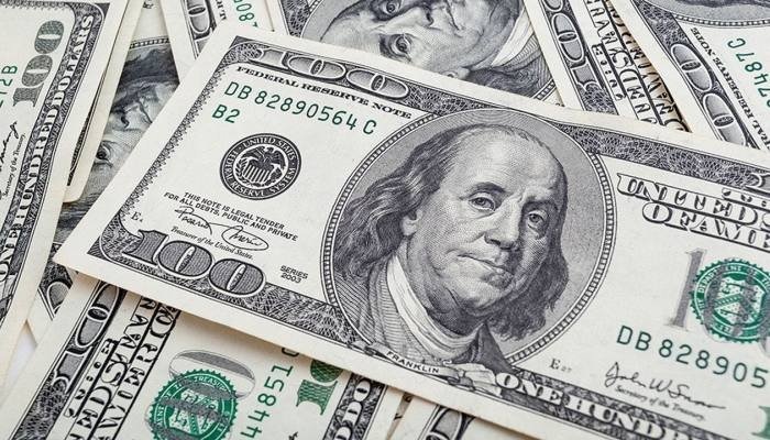 انهيار كبير في سعر الدولار مقابل الجنيه المصري اليوم في جميع البنوك.. تعرف على سعر الصرف الآن!