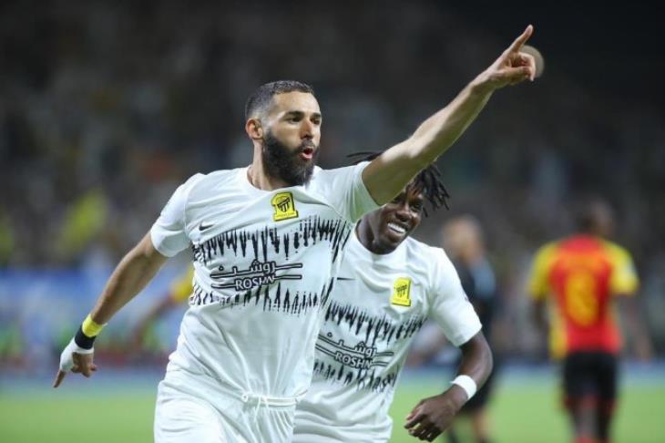 في 4 دقائق.. بنزيما يتقدم للاتحاد ويتعادل للتعاون بالدوري السعودي!!
