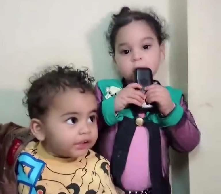 مصري متحجر القلب يقوم بجريمة صادمة لا يصدقها العقل ضد أطفاله .. تفاصيل مرعبة ؟