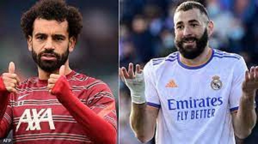 النجم محمد صلاح يتلقى ضربة موجعة من المحترف الفرنسي كريم بنزيما!!