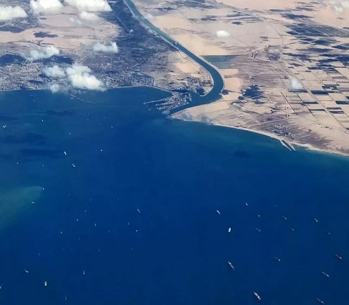 قناة السويس.. معلومات وأسرار يجهلها الكثيرون عن أهم وأغلى منفذ بحري للتجارة العالمية
